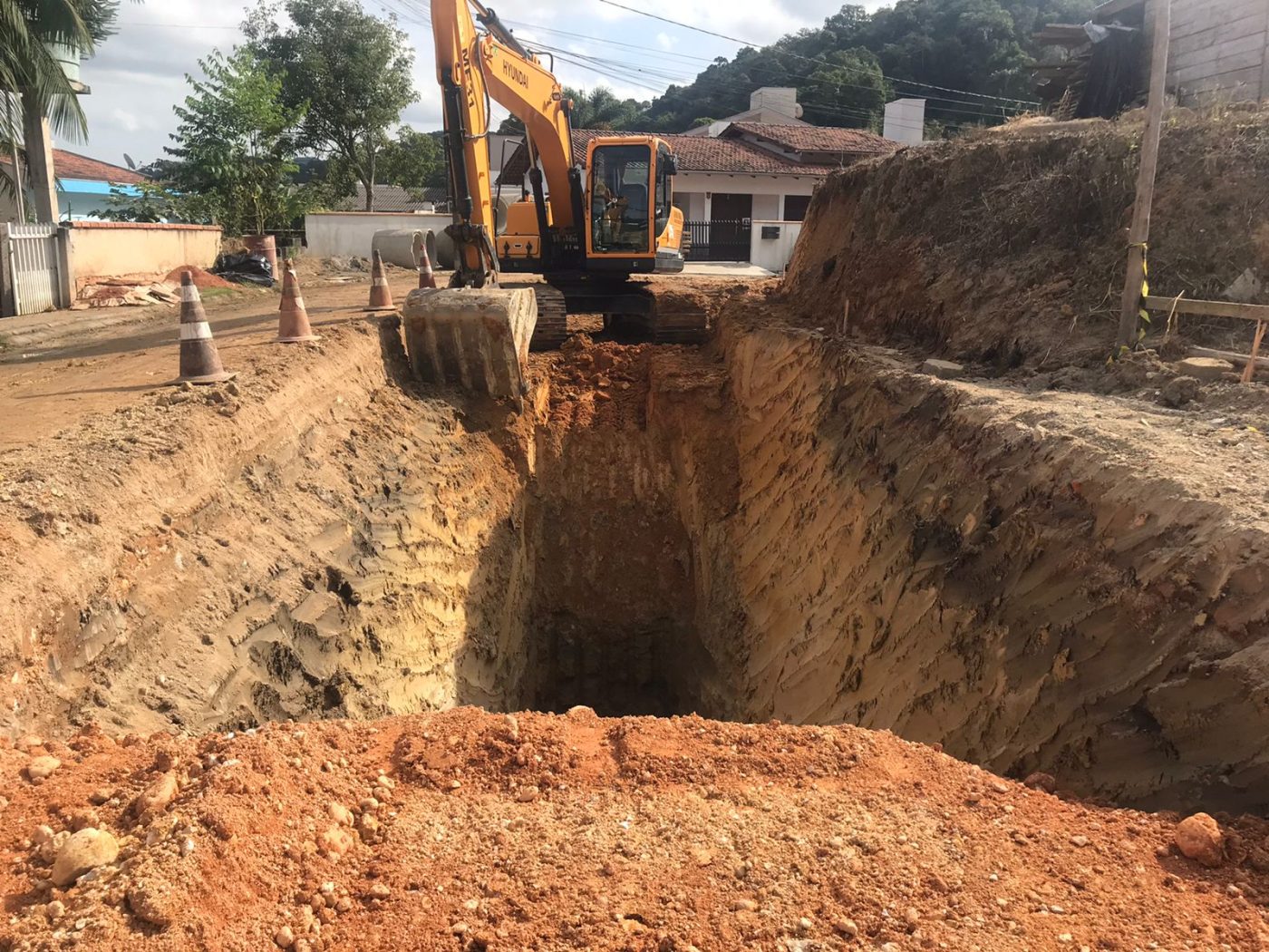 Após fim do período chuvoso, Secretaria de Obras retoma atividades externas