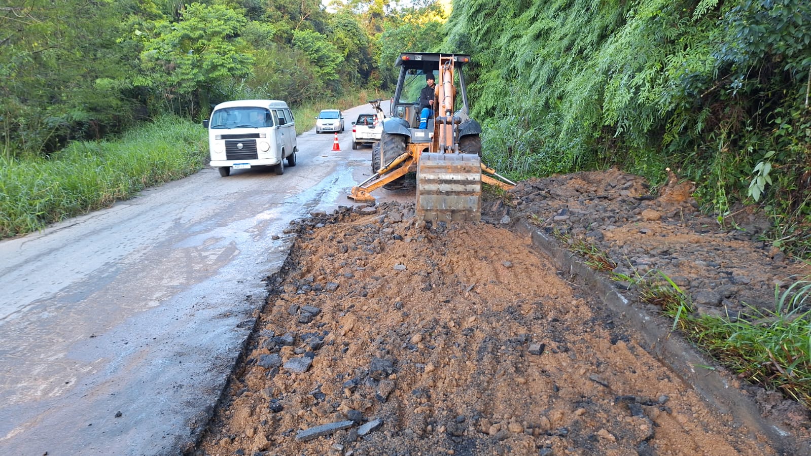 Obras são reiniciadas em importante via no Limeira