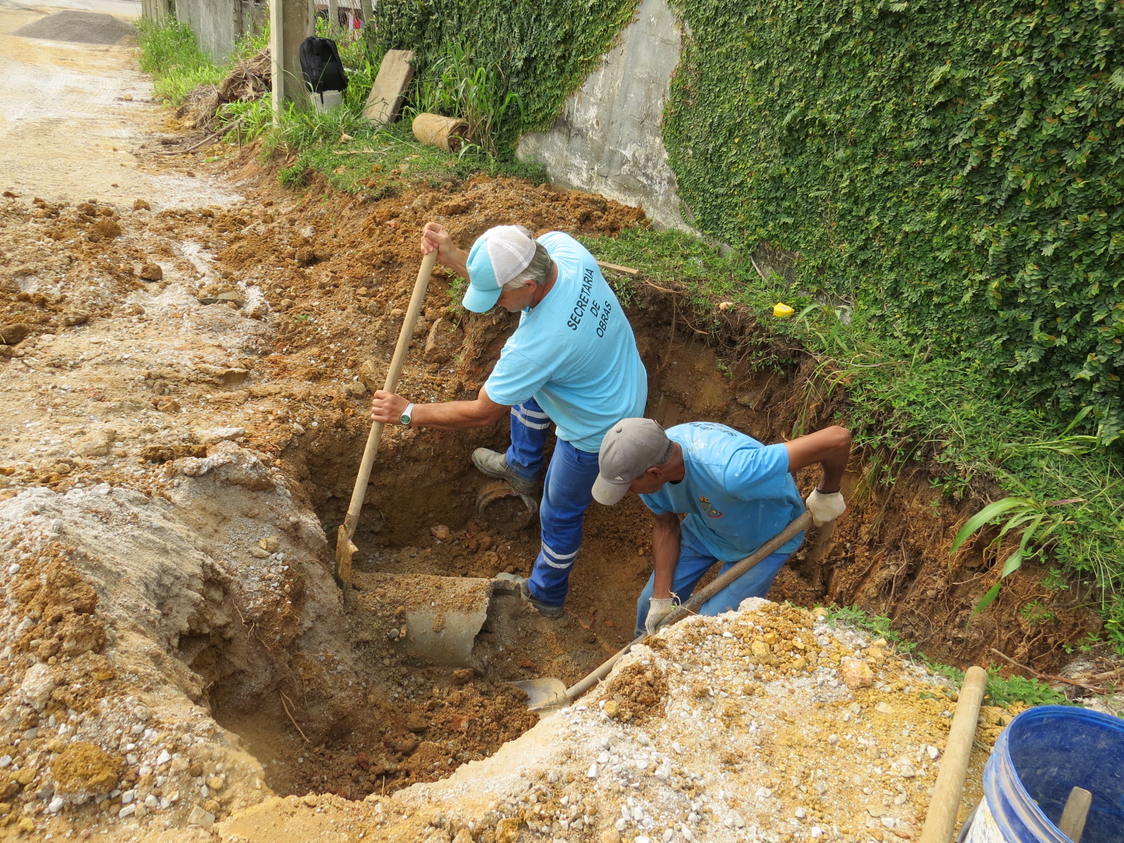 Obras de drenagem no Dom Joaquim preparam trabalhos para a Pavimentação Comunitária