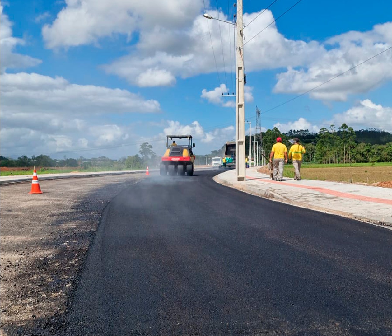 Obras na rua Abraão de Souza e Silva seguem para reta final