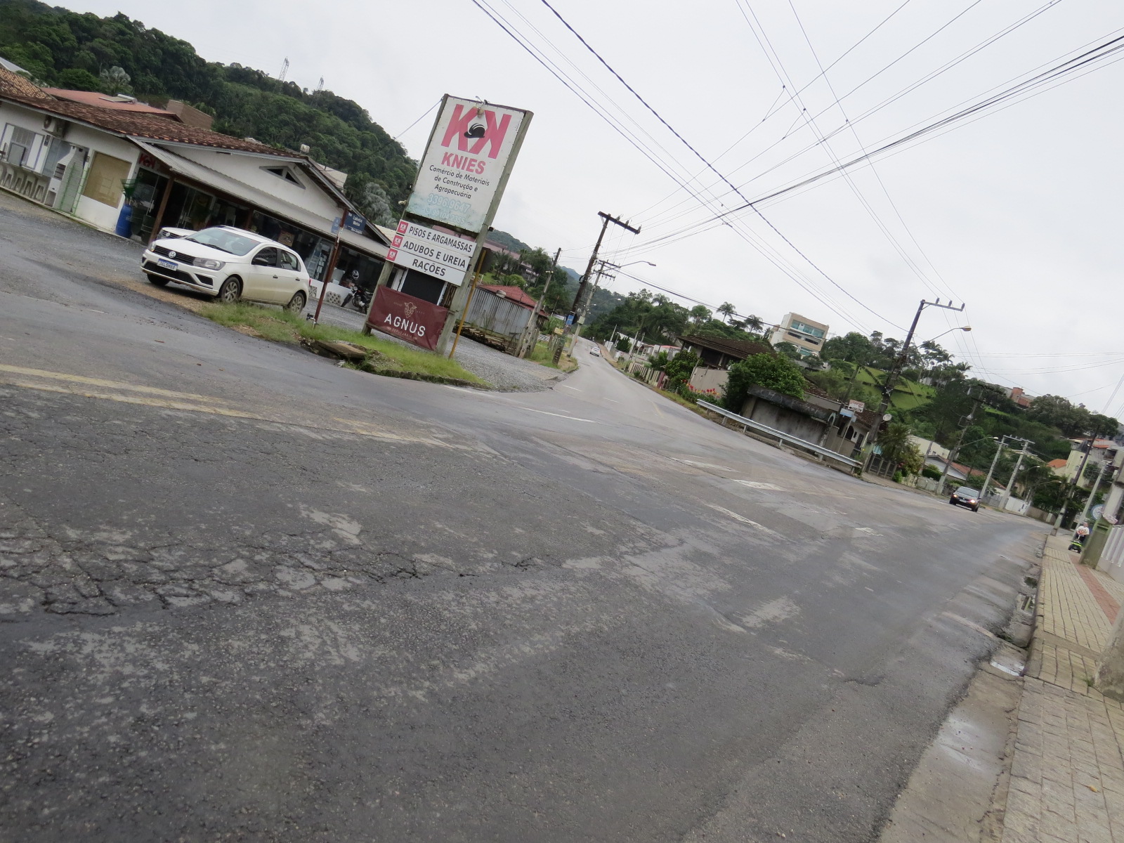 Recapeamento da Rua Ludovico Merico reforça infraestrutura no Dom Joaquim